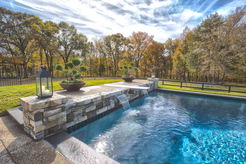 Featured image for “Custom Rectangular Swimming Pool And Hot Tub”
